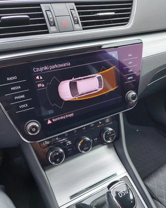 Skoda Superb cena 99900 przebieg: 159000, rok produkcji 2020 z Torzym małe 121